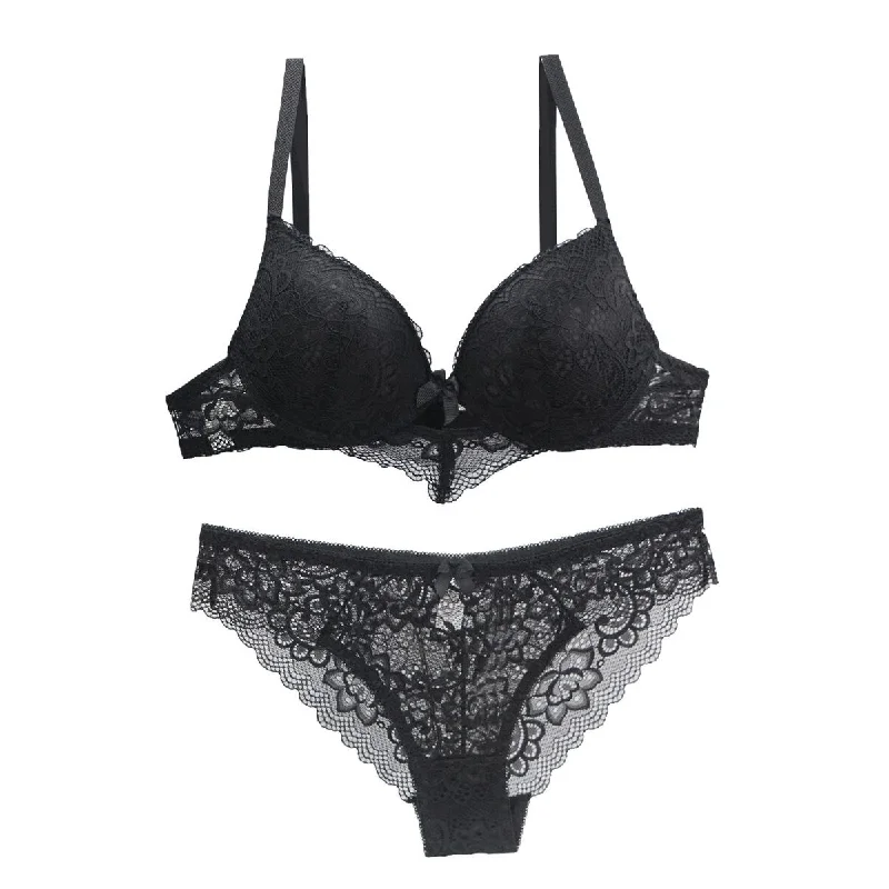 molded cup bra for shape retentionLacy set push-up