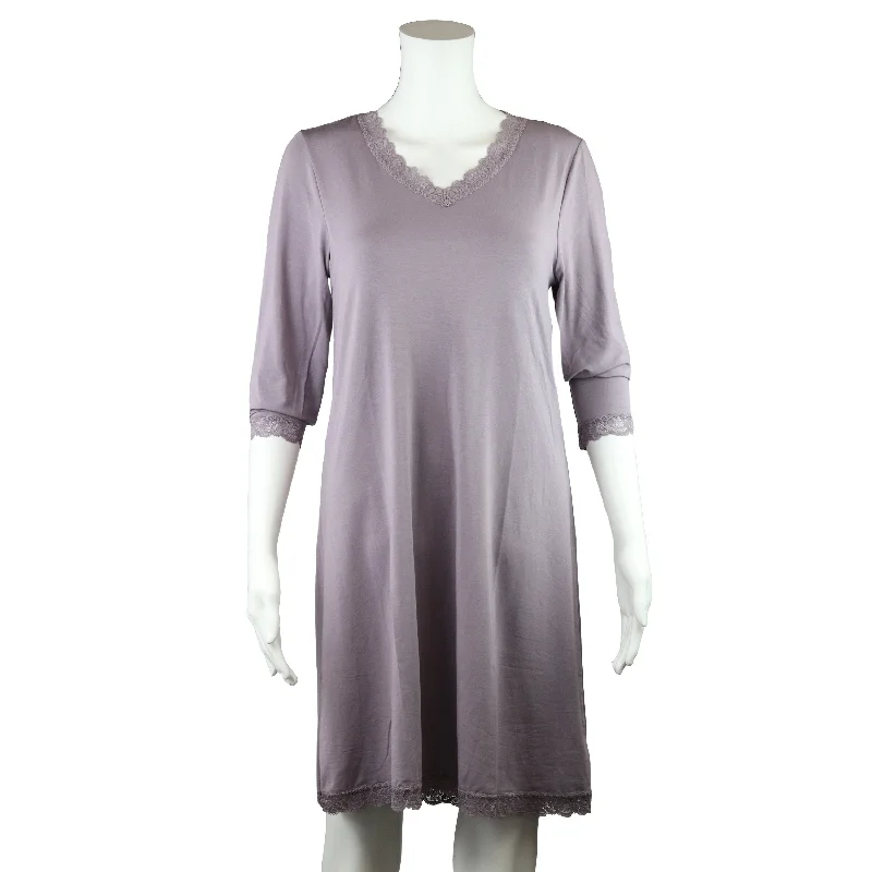 women's pajamas with a sophisticated, modern twistModest Nightshirt 632