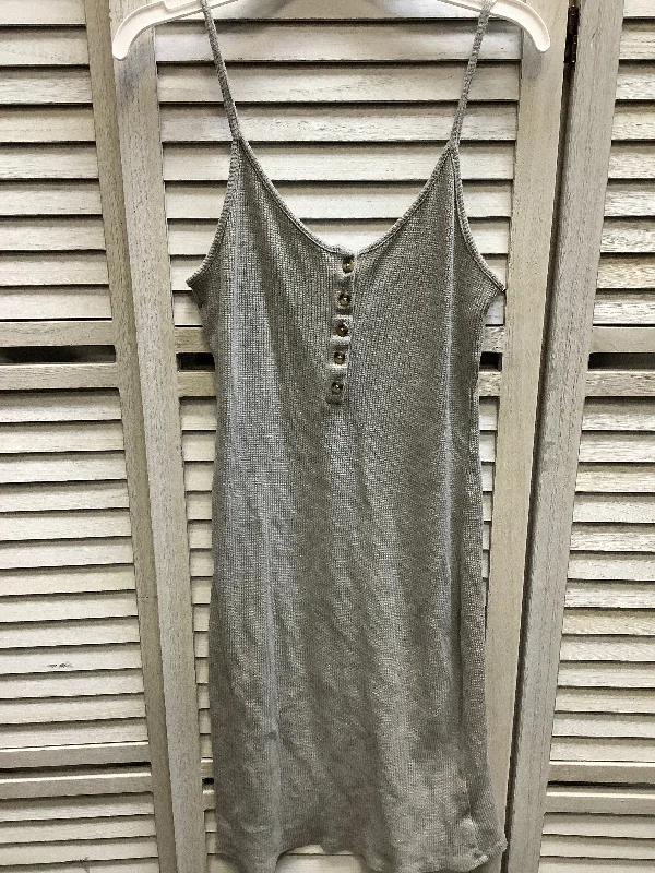 Women's Narrow-Neck DressesGrey Dress Casual Short American Eagle, Size S