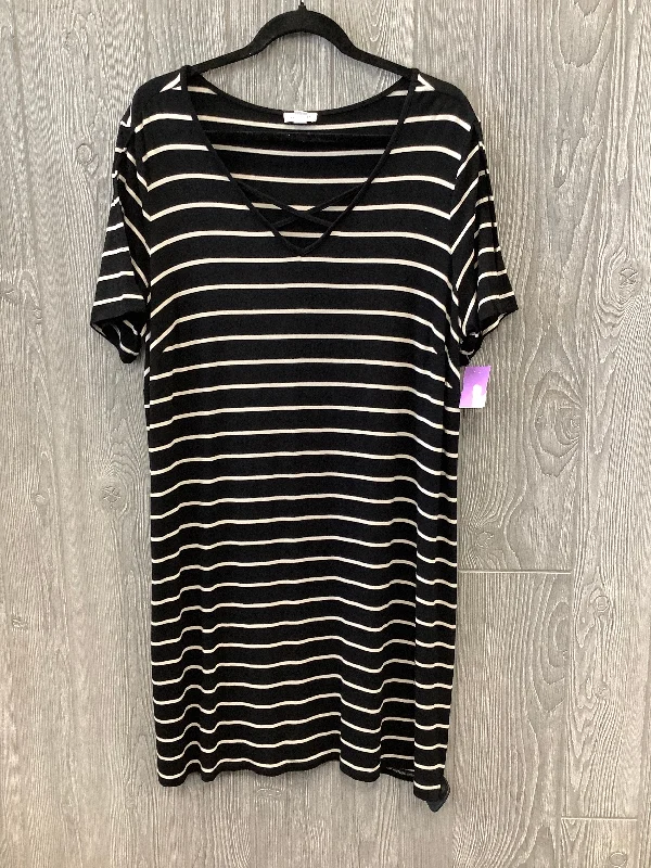 Women's Cold-Shoulder DressesStriped Pattern Dress Casual Short Westport, Size 1x