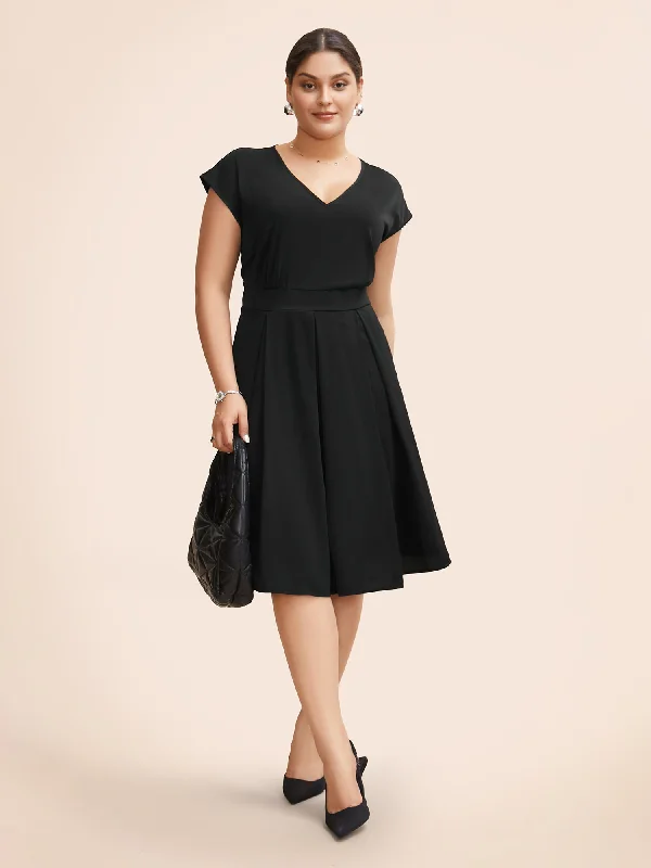 Women's High-Neck DressesV Neck Shirred Cap Sleeve Dress