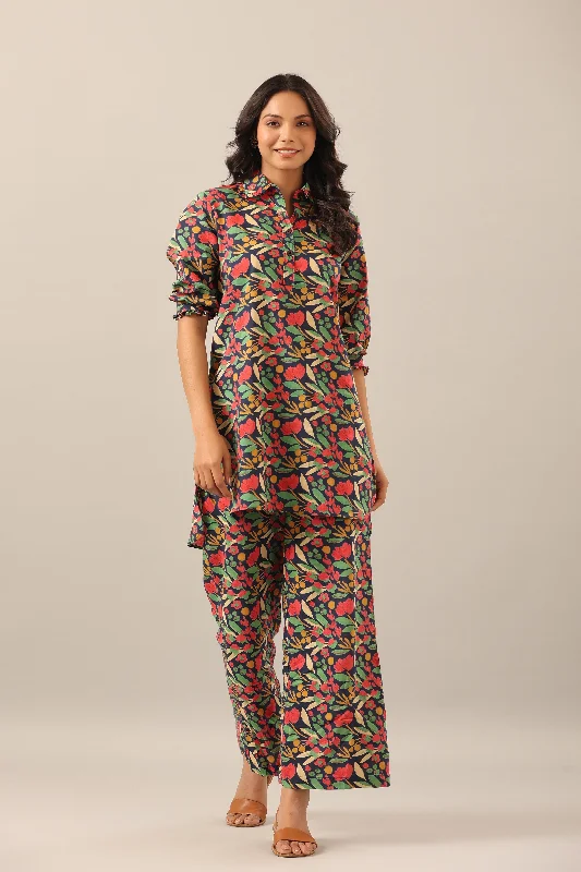 women's pajamas for all-season comfortBerry Blush on Blue Collared Cotton Palazzo Loungewear Set