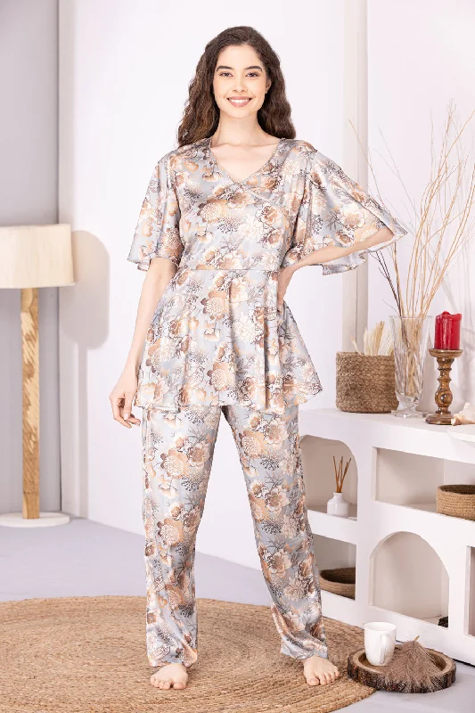 women's pajamas with a relaxed, casual vibeSatin Night suit in Gold print