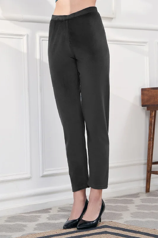 women's pajamas with a snug fitVelvet Trackpant in Black